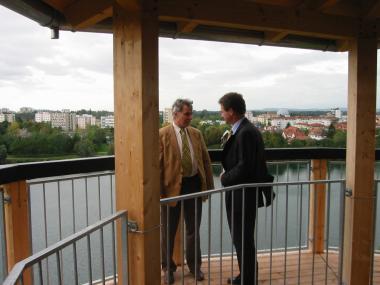Bürgermeister Schmelas eröffnet Aussichtturm